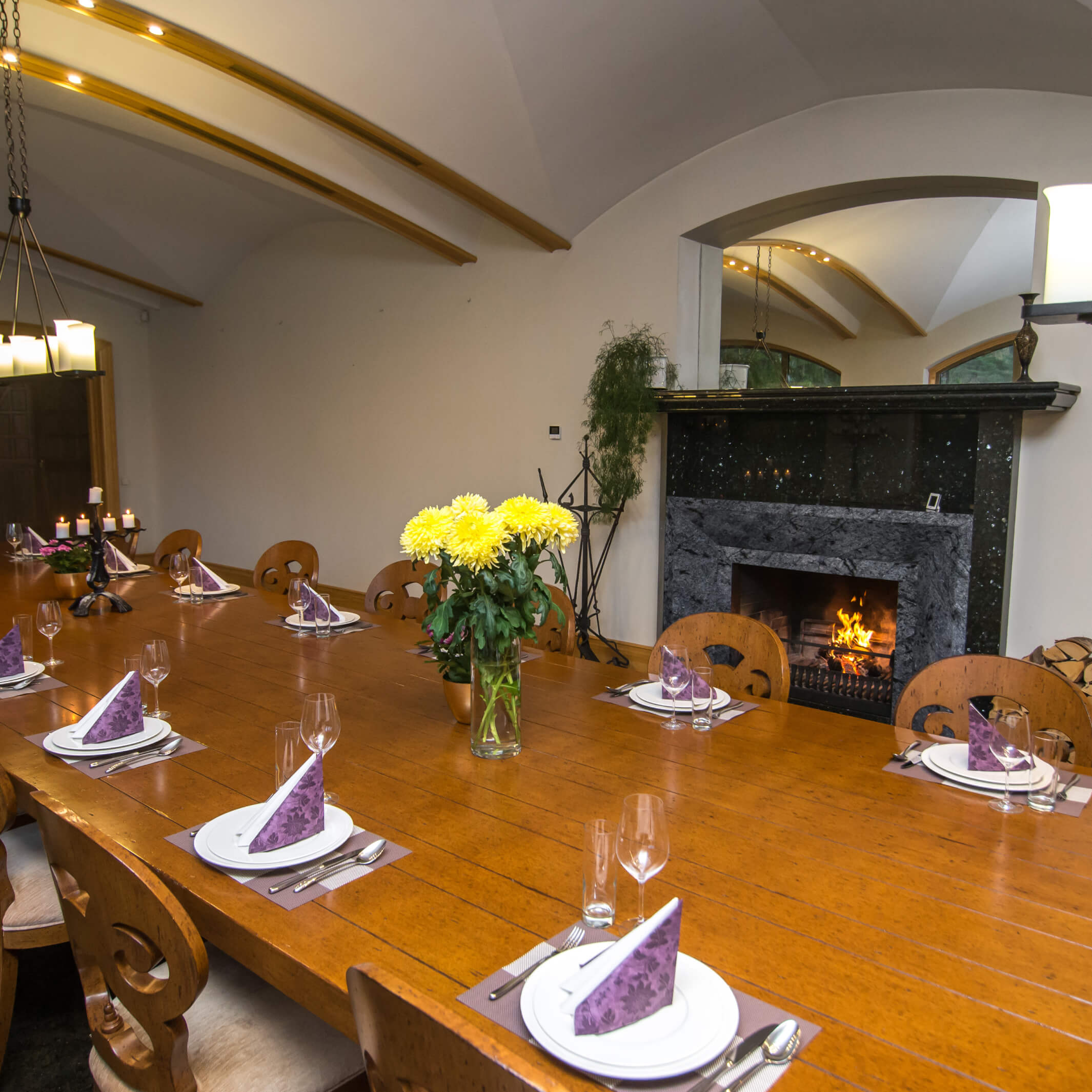 Entertainment Dining hall 1